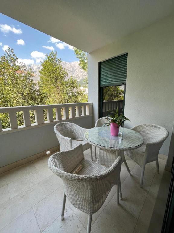 Ambasador Apartman Makarska